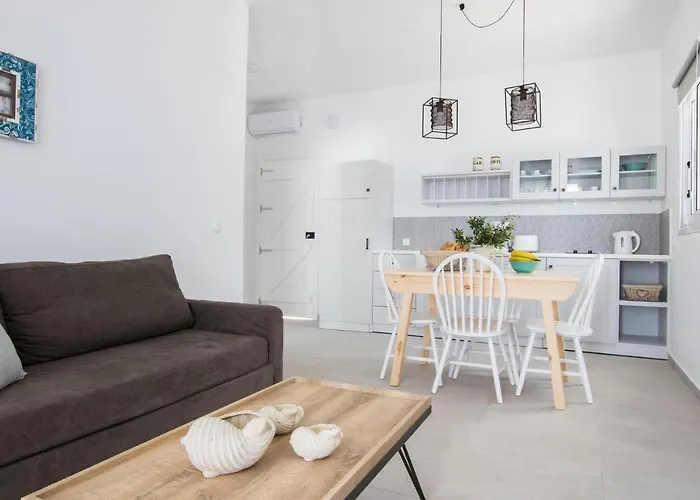 Bella Vista Apartment *