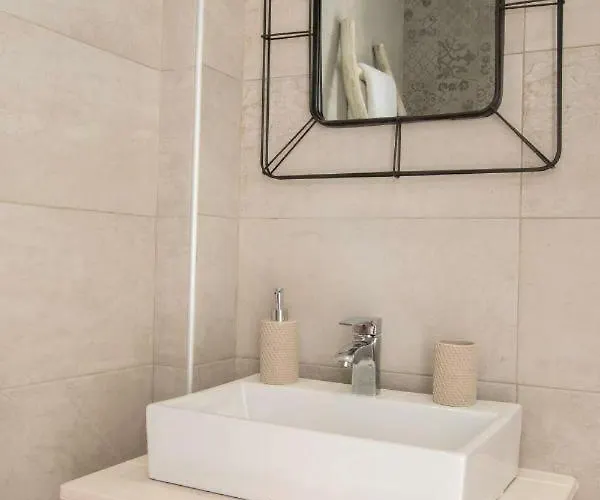 Bella Vista 아파트 *